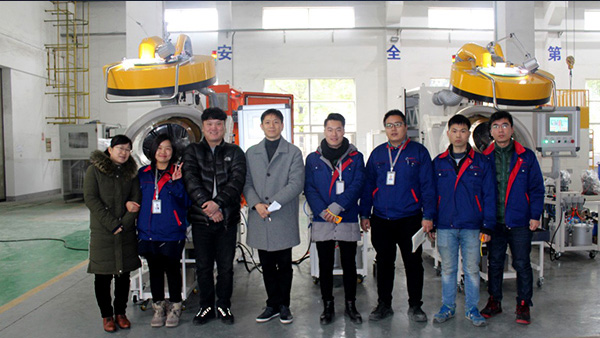 韓國客戶成功驗(yàn)收安捷倫自動(dòng)滾噴機(jī)設(shè)備