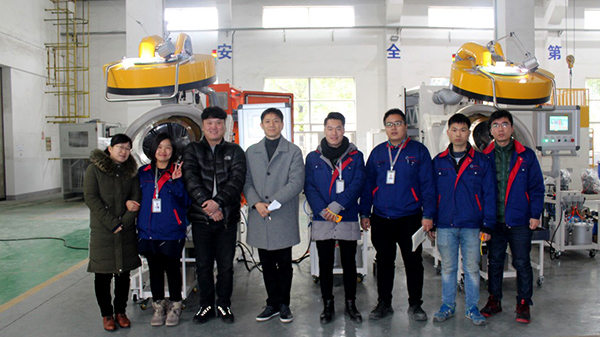 韓國客戶成功驗(yàn)收安捷倫自動(dòng)滾噴機(jī)設(shè)備